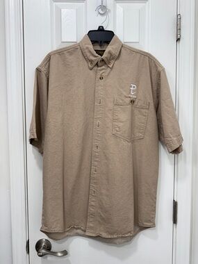 Men's Casual Short-Sleeve Button-Down Shirt in Beige with Chest Pocket